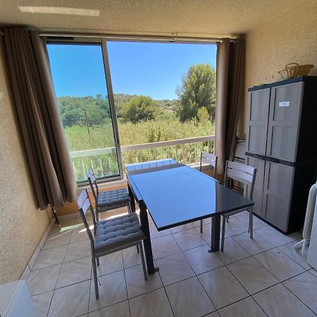 Appart 4 Pers Dans Residence Avec Piscine A 10 Min De La Plage Sanary-sur-Mer Exteriör bild